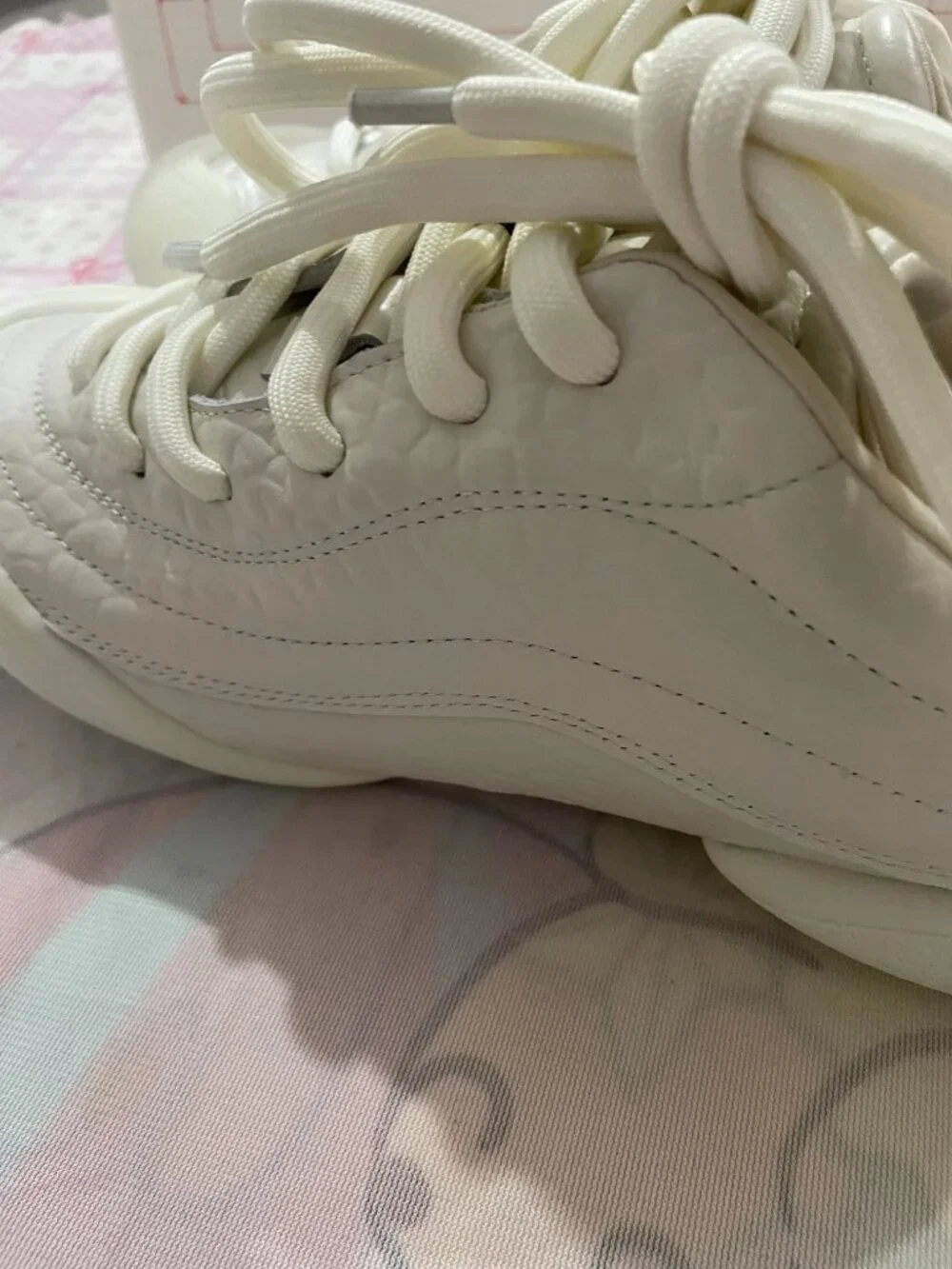 Alexander McQueen Cream Lace-Up Sneakers